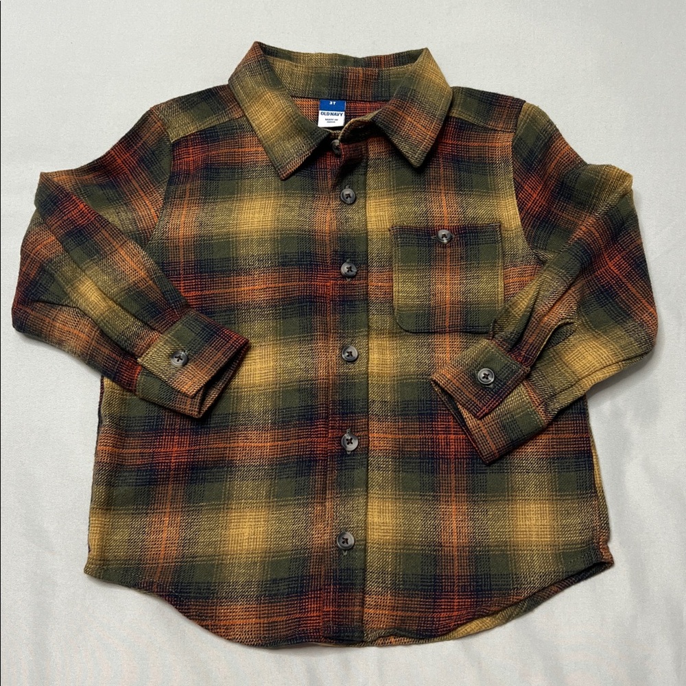 Old Navy Plaid Button-Up Shirt